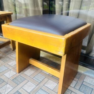 ዱካ - chair