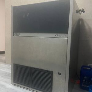 Ice maker - በረዶ መስሪያ