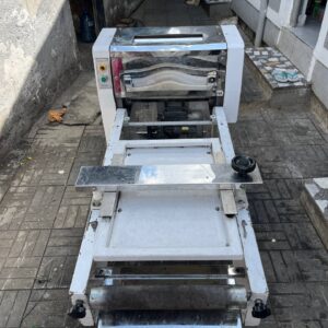 Dough Moulder