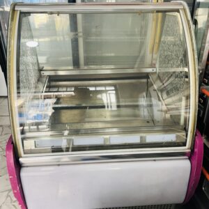 Ice cream display | የአይስክሬም ዲስፕለይ